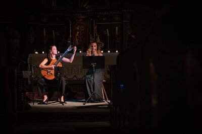 Ester Pavlů, Barbora Kubíková 