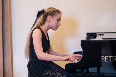 Za-poklady-broumovska-nora-lubbadova-vladimir-kuzelka