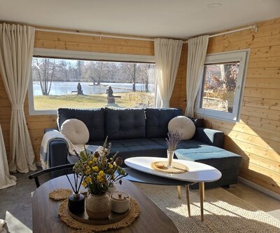 Kemp u zámku Meziměstí