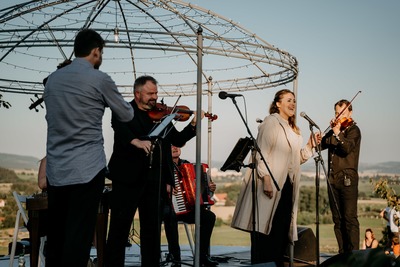 Michaela Katráková a Cimbálová muzika Milana Broučka