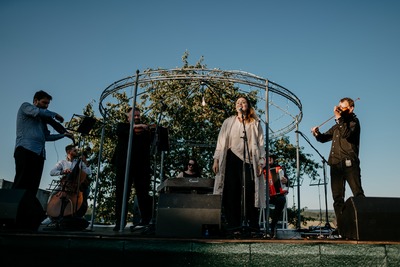 Michaela Katráková a Cimbálová muzika Milana Broučka