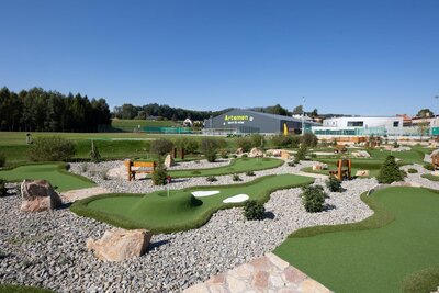 Adventure golf v Artamonu