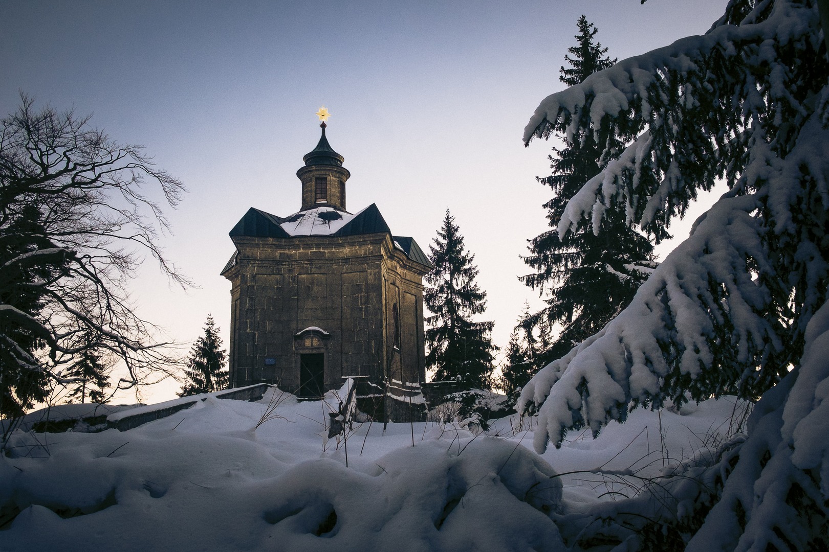 Kaple Hvězda zima