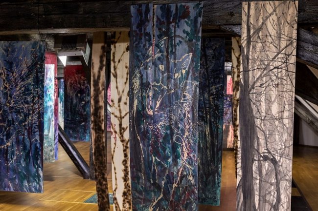 Olga Paštéková / MEZISVĚTY