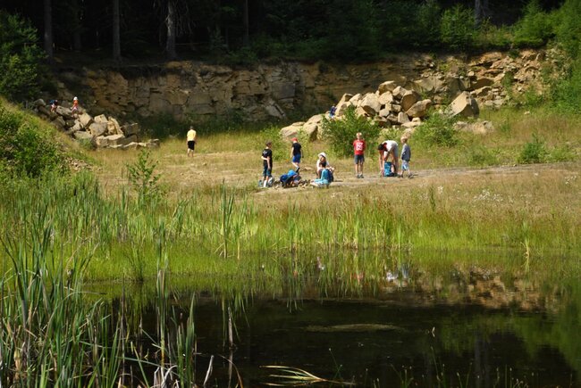 S geologem po Hraničním hřbetu do lomů v Libné