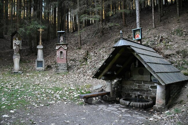 Geovýlet za Zbečnickými chleby a starými bunkry