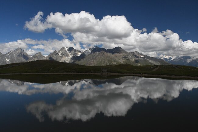 GRUZIÍ KŘÍŽEM KRÁŽEM