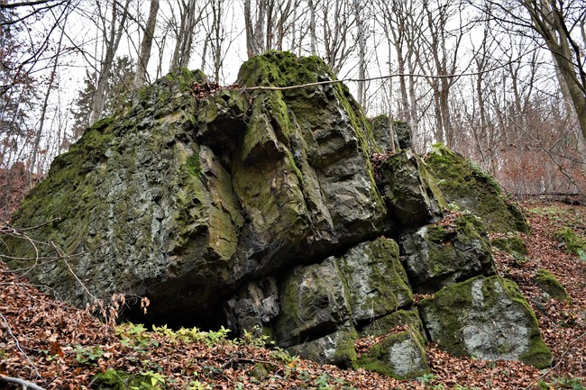 Z Broumova przez Rożmital na paleozoiczne wulkany Gór Suchych