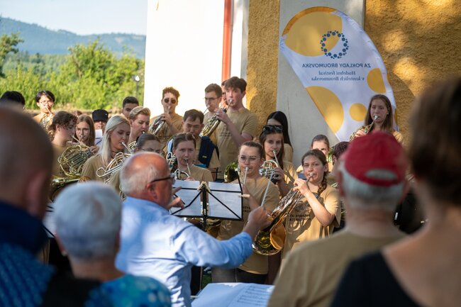 Účastníci Letních hornových kurzů Broumov