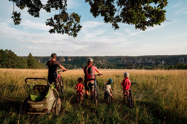 Do Aderszpachu przez Bukową Górę i wokół Krzyżowego Wierchu