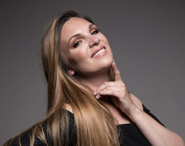 Koncert při svíčkách: Ester Pavlů, Barbora Kubíková