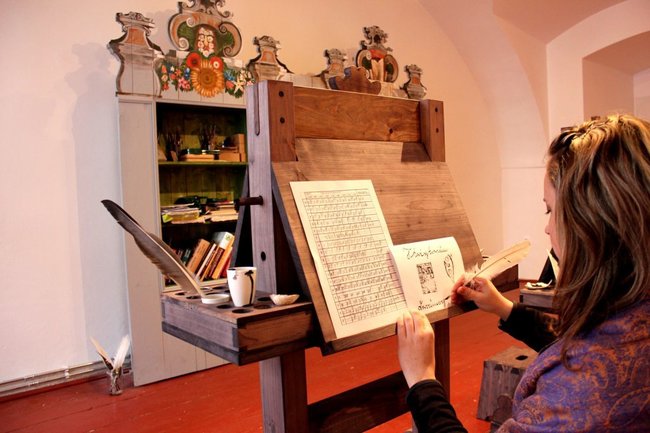 Středověké Skriptorium v rouchu Ďáblovy bible