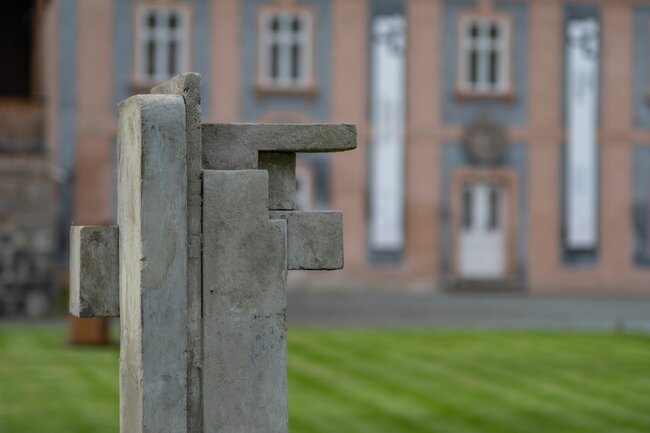 Komentovaná prohlídka výstav Odraz Pavla Hoška a Klášterní zahrada 2023 / Luděk Míšek