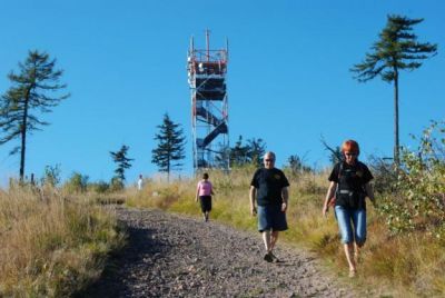 Na nejvyšší vrchol Broumovského výběžku