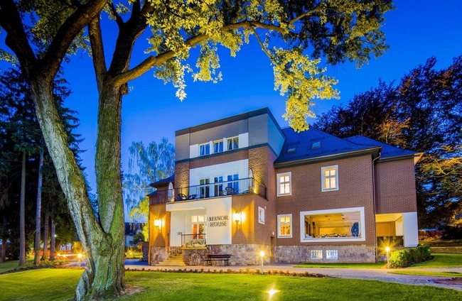 Hotel Manor House