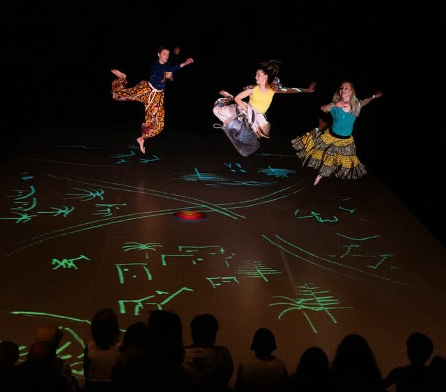 Yana Reutova & coll. (UA/CZ): Na cestě | TANEC PRAHA 2025