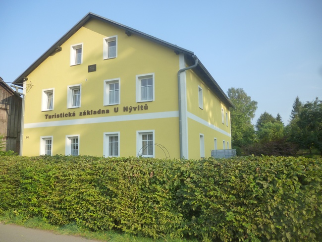 Turistická základna U Nývltů