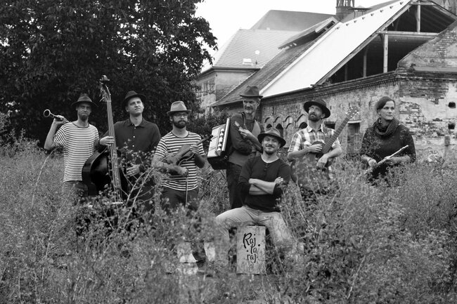 Koncert ArtCafé: Rajtaraj / open air