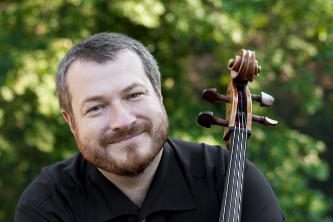 Tomáš Strašil: Violoncello